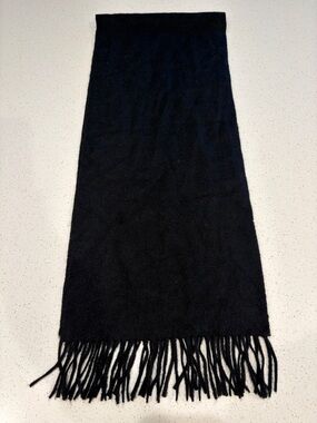 Unisex - Classic Black Cashmere Fringe Scarf